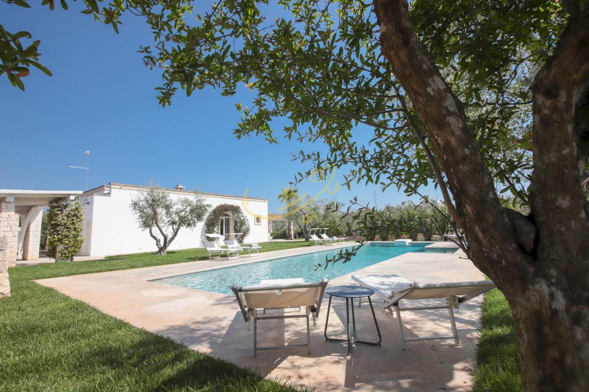 Td Dimora Del Giglio With Organic Garden With Pool Villa Ostuni Exterior photo