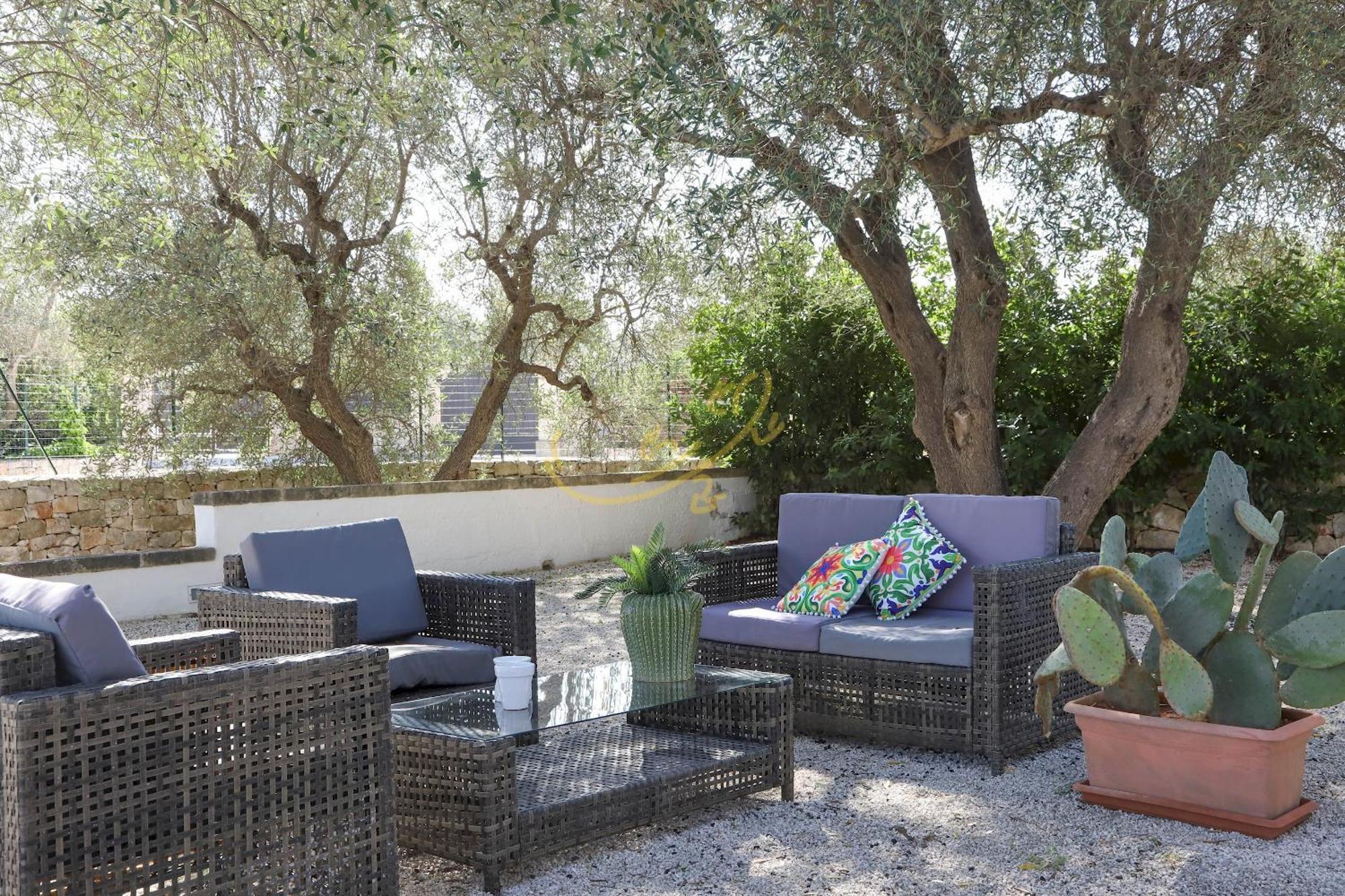 Td Dimora Del Giglio With Organic Garden With Pool Villa Ostuni Exterior photo